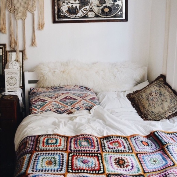 Other - VINTAGE GRANNY SQUARE KNIT AFGHAN THROW BLANKET